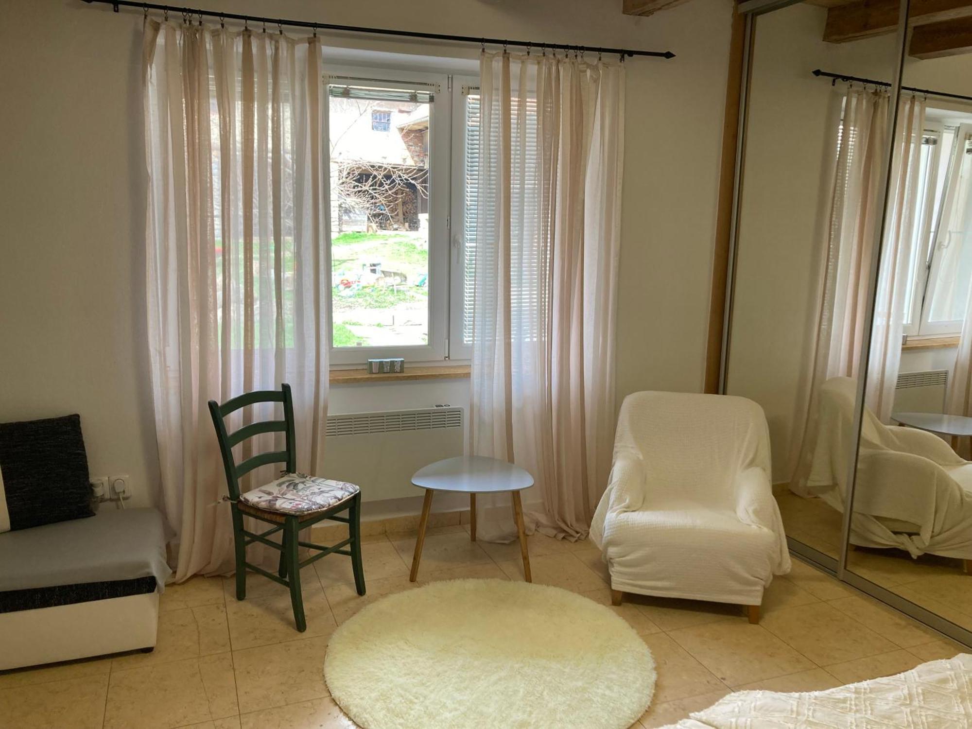 Na Mlejne Apartment